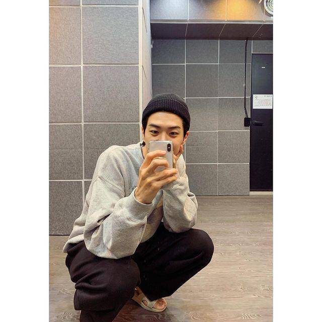 Kang Hoon (instagram.com/khoonyy)
