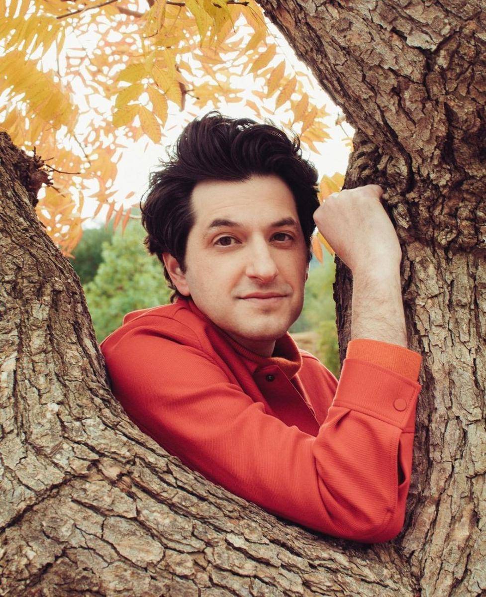 Ben Schwartz (instagram.com/rejectedjokes)