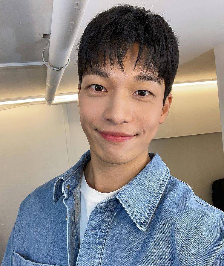 Wi Ha Joon (Instagram.com/wi__wi__wi)