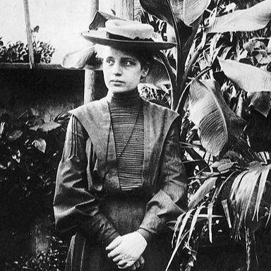 Potret Lise Meitner sekitar tahun 1906 di Wina dalam buku "Lise Meitner and the Dawn of the Nuclear Age". (commons.wikimedia.org/Master and Fellows of Churchill College, Cambridge, England)
