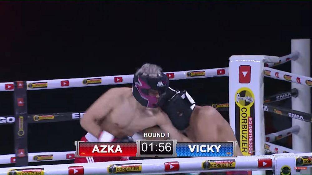 Azka menang setelah hajar KO Vicky Prasetyo. (Youtube.com/Deddy Corbzuier)