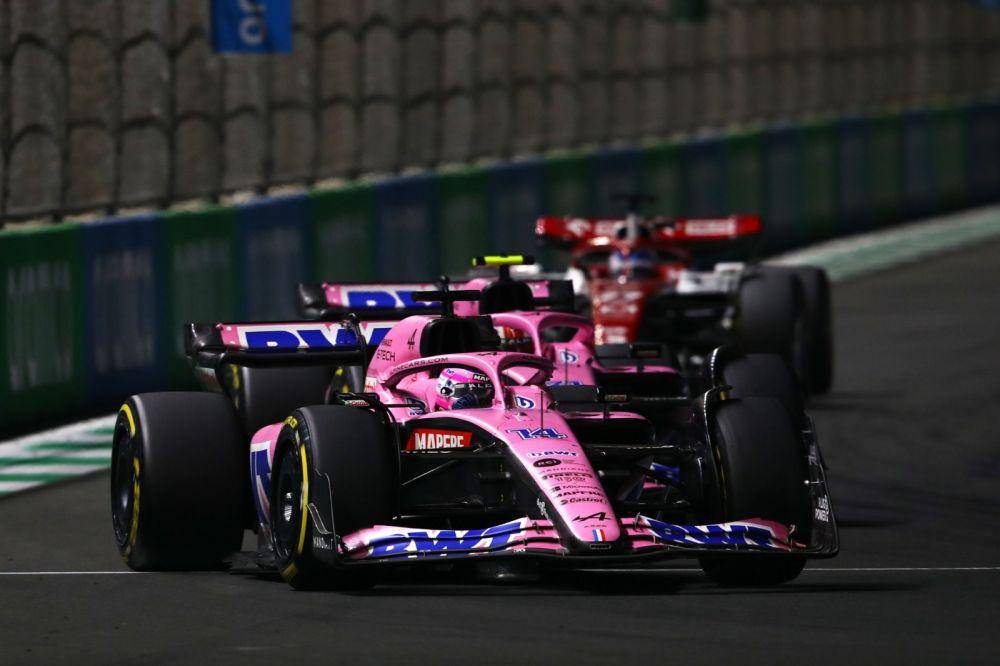 Fernando Alonso pada balapan GP Arab Saudi. (twitter.com/OsOfficialF1)