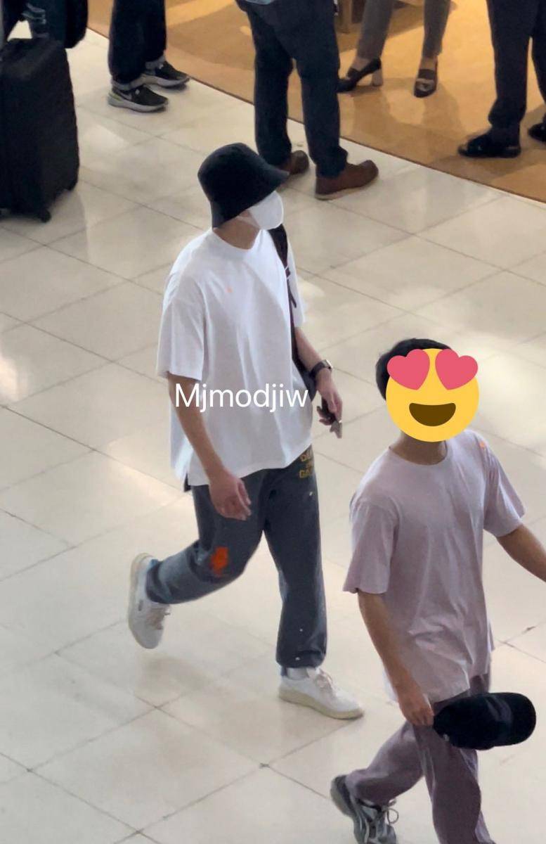 Kedatangan Kim Seon Ho di Thailand (@Mjmodjiw via twitter.com/tteokkbokkie)