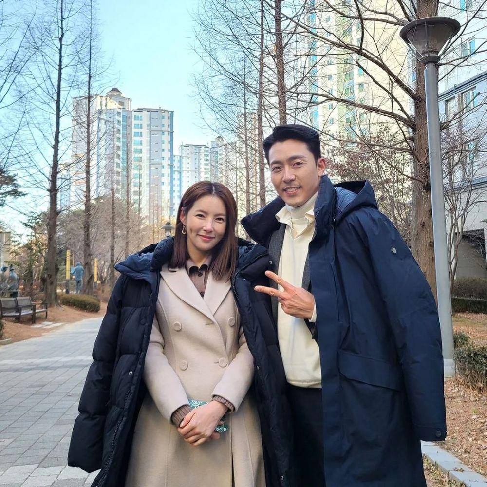 potret di balik layar Thirty-Nine (instagram.com/minjissssssong)
