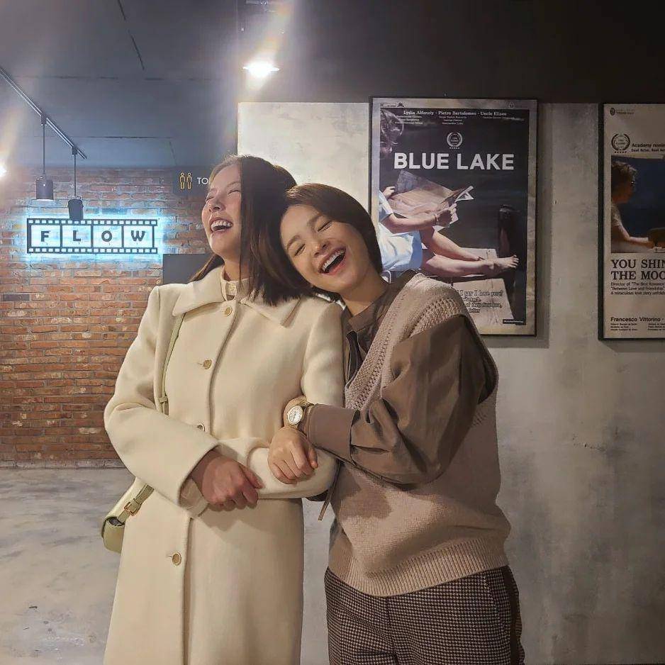 potret di balik layar Thirty-Nine (instagram.com/minjissssssong)