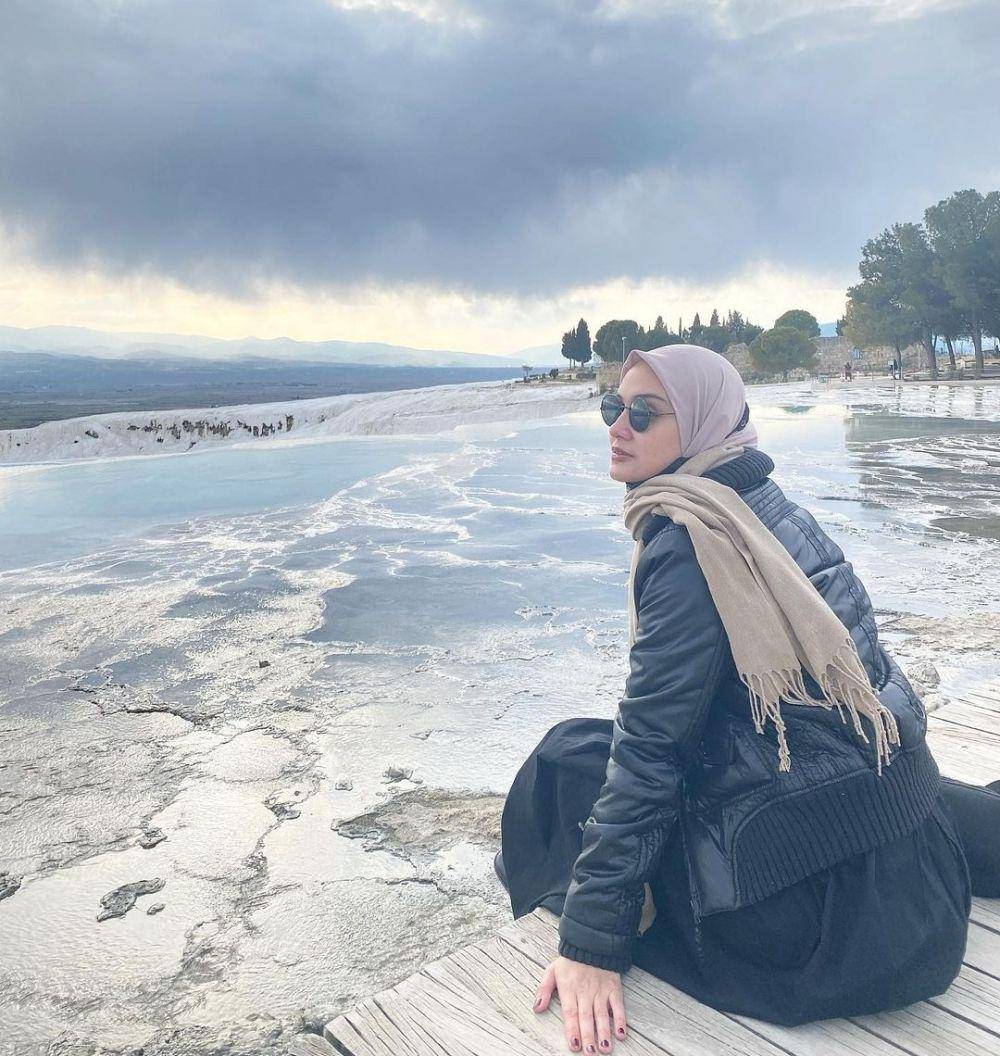 potret Zee Zee Shahab (instagram.com/zeezeeshahab)