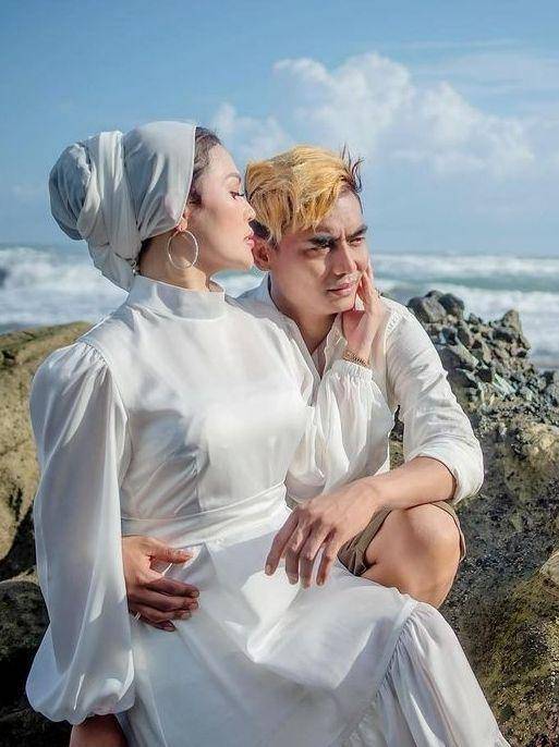 Charly dan istri (instagram.com/regina_irawan03)