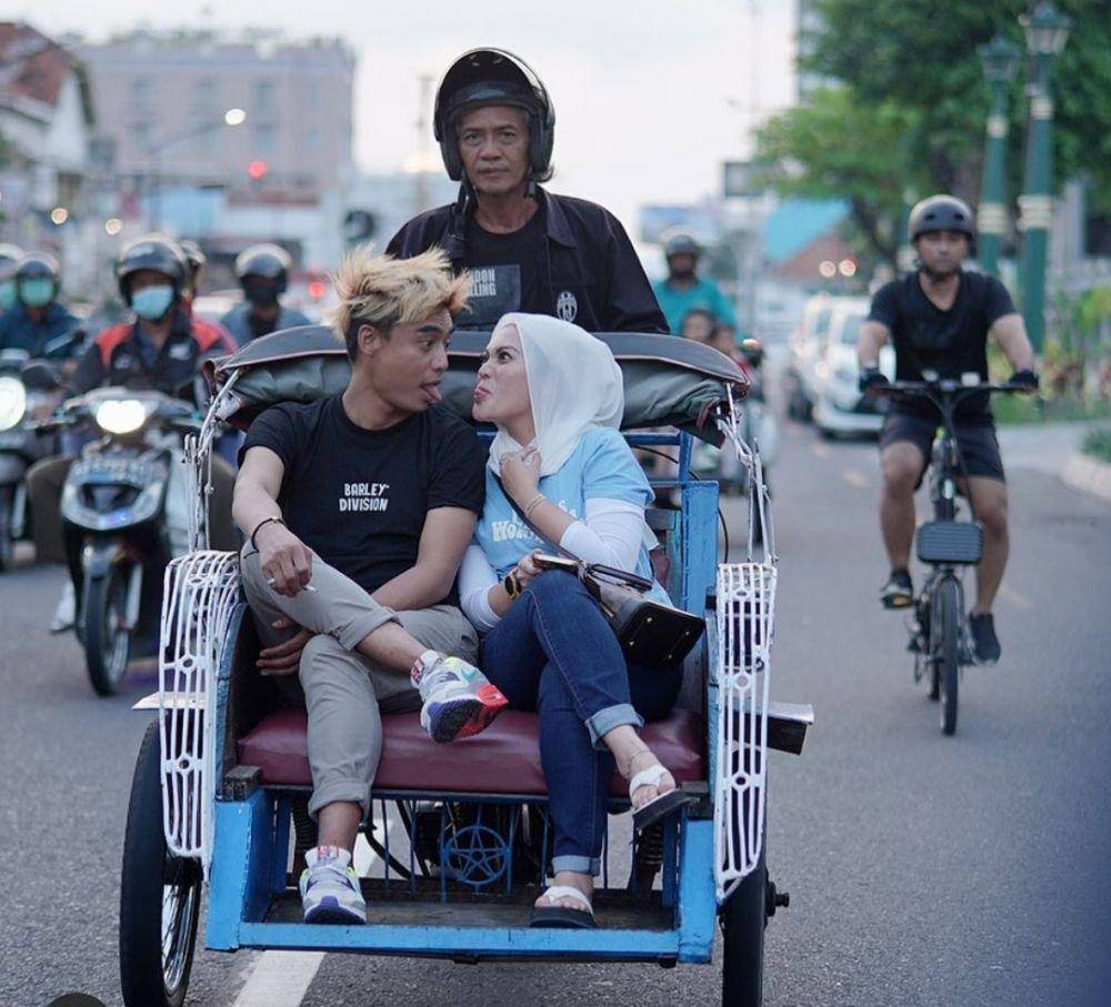 Charly dan istri (instagram.com/regina_irawan03)