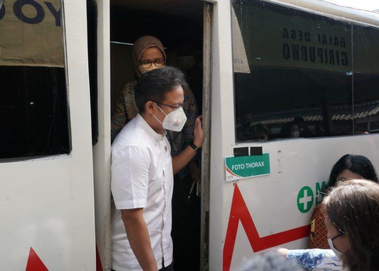 Kemenkes Perluas Layanan 
Mobile X-ray Lacak Kasus TBC di 7 Provinsi