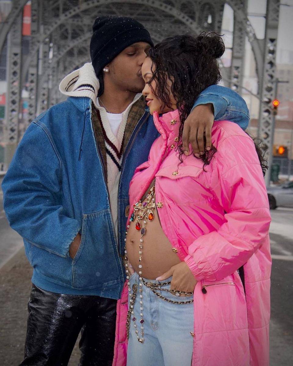 potret Rihanna dan sang kekasih (instagram.com/badgalriri)