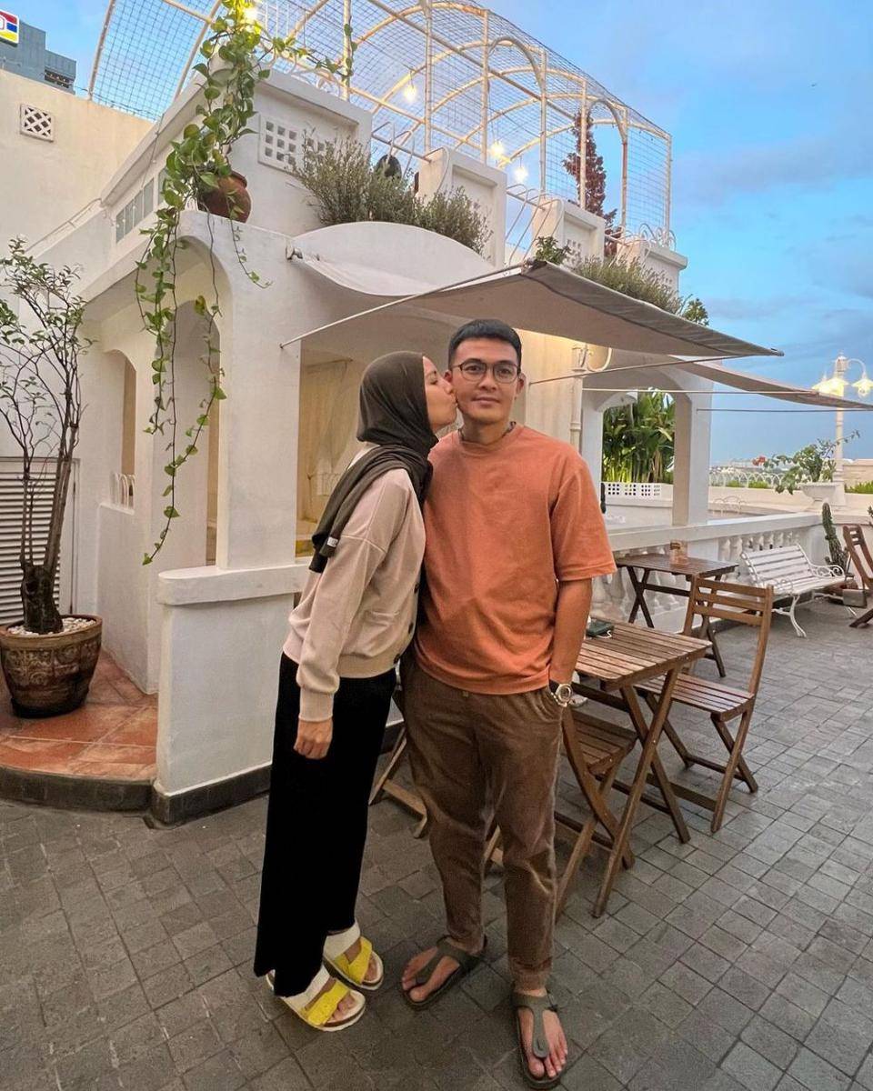 Tya Ariestya dan suami (instagram.com/tya_ariestya)