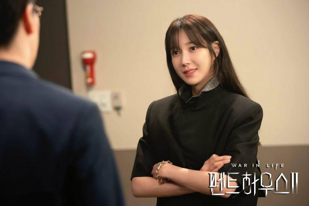 Lee Ji Ah di drama The Penthouse 2 (dok. SBS/The Penthouse 2)