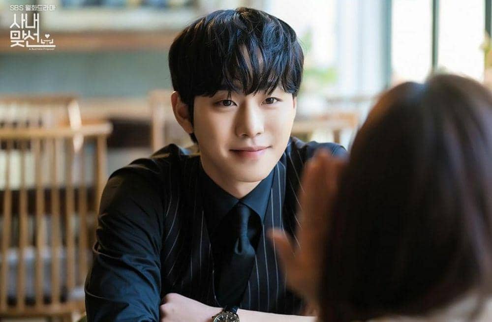Ahn Hyo Seop di drama Business Proposal (instagram.com/sbsdrama.official)
