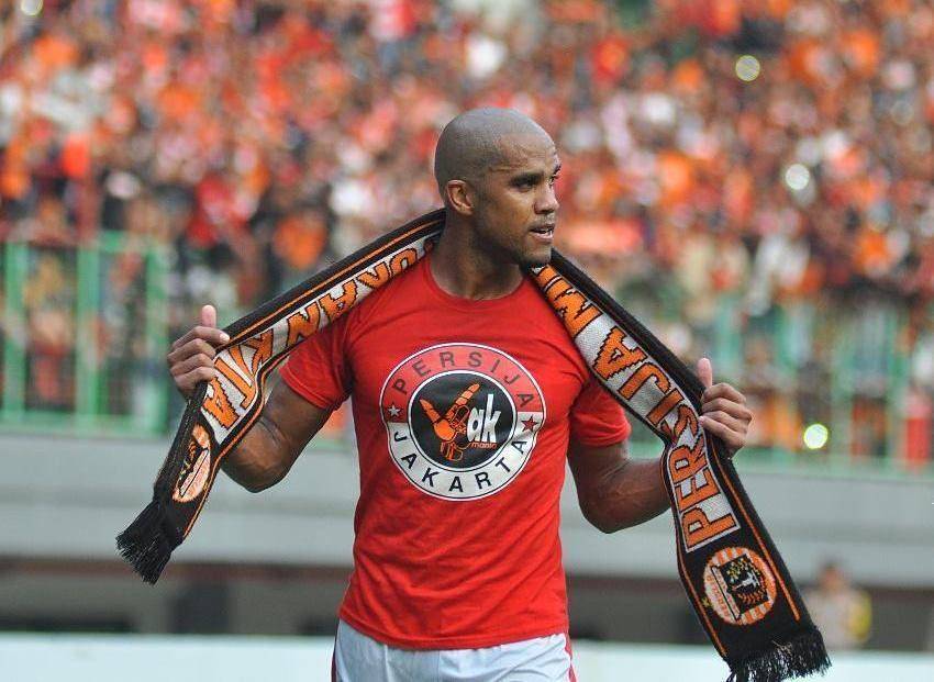 Reinaldo Elias (twitter.com/liganesiaid)