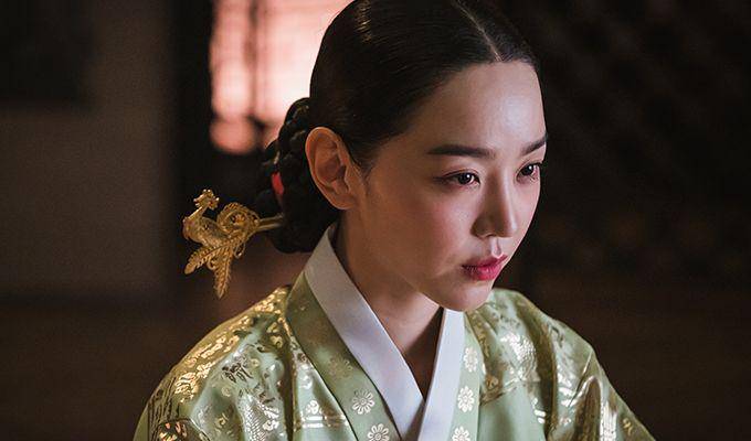 Shin Hye Sun di drama Mr Queen (dok. tvN/Mr Queen)