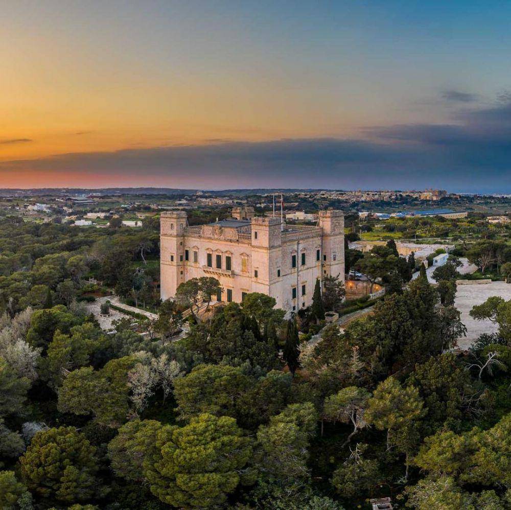 potret Verdala Palace (instagram.com/intl.fritzphotography)