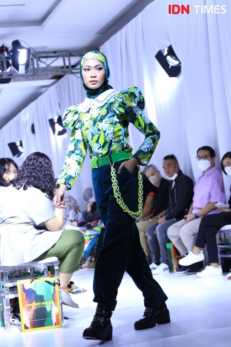 Spring/Summer 2022 Collection 2Madison Avenue. 29 Maret 2022. (IDN Times/Fablius Dwi Tomo)