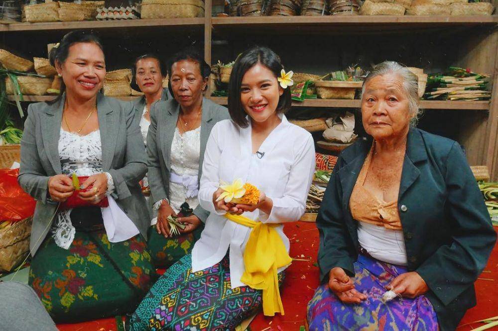 Kebaya Anita Maerani (instagram.com/anitamae11)