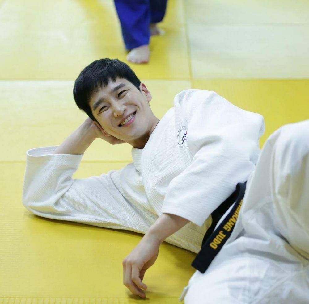 potret Ahn Bo Hyun di drama Her Private Life (instagram.com/bohyunahn)