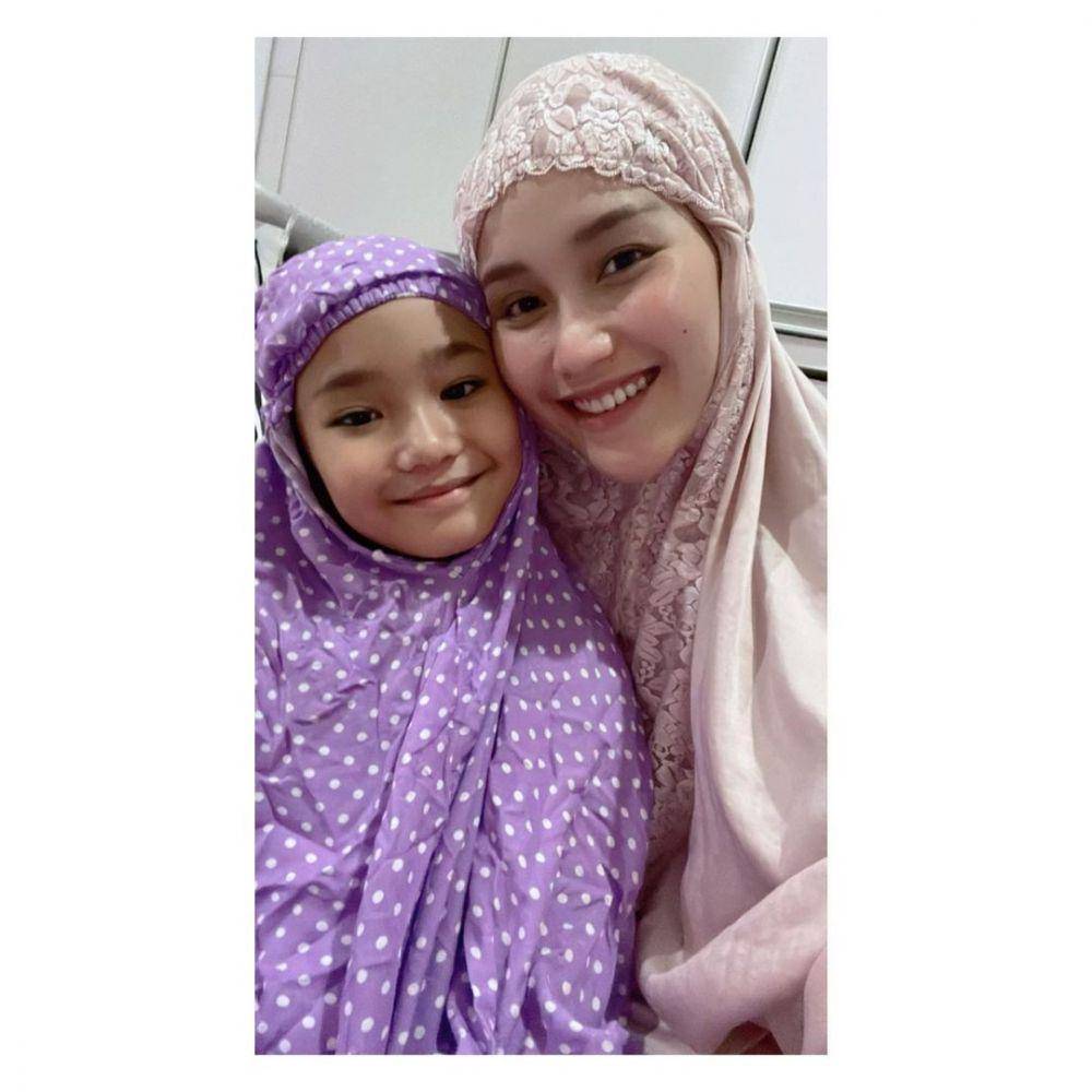 potret Ayu Ting Ting dan Bilqis (instagram.com/ayutingting92)