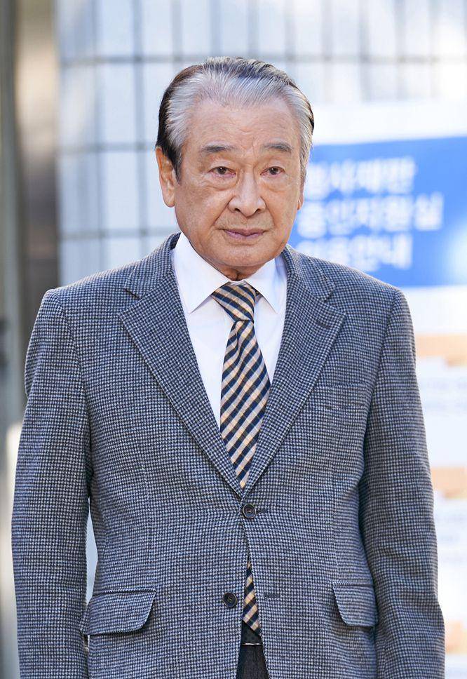 Lee Soon Jae (dok.SBS/Again My Life)