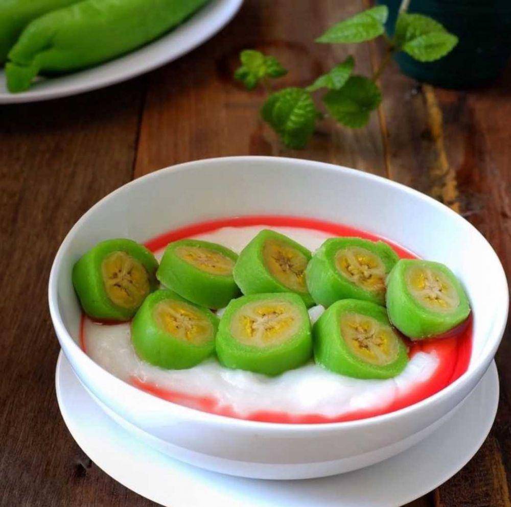 es pisang ijo (instagram.com/teraskita.makassar)