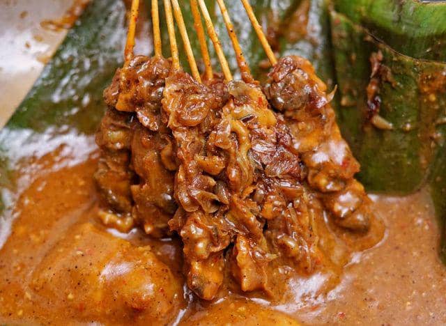 gambar sate (instagram.com/hungryeyes.id)