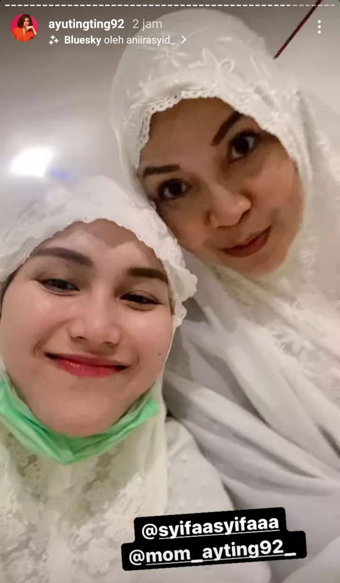 potret Ayu Ting Ting dan ibu (instagram.com/ayutingting92)
