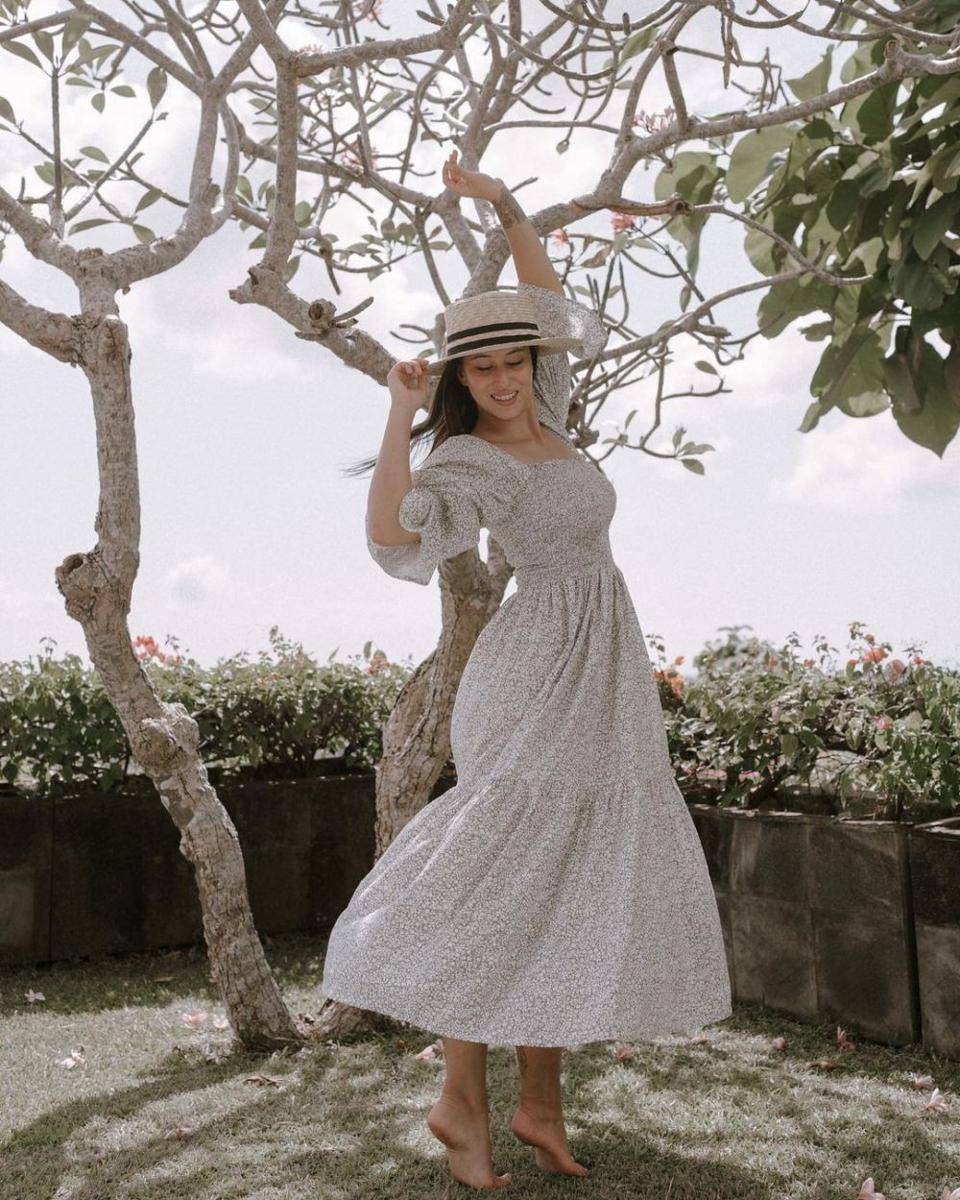 OOTD ala Janisaa Pradja (instagram.com/janisaas)