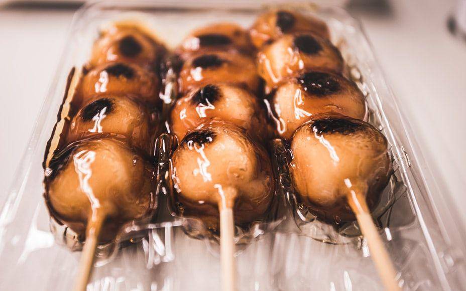 foto dango (unsplash.com/Marek Piwnicki)