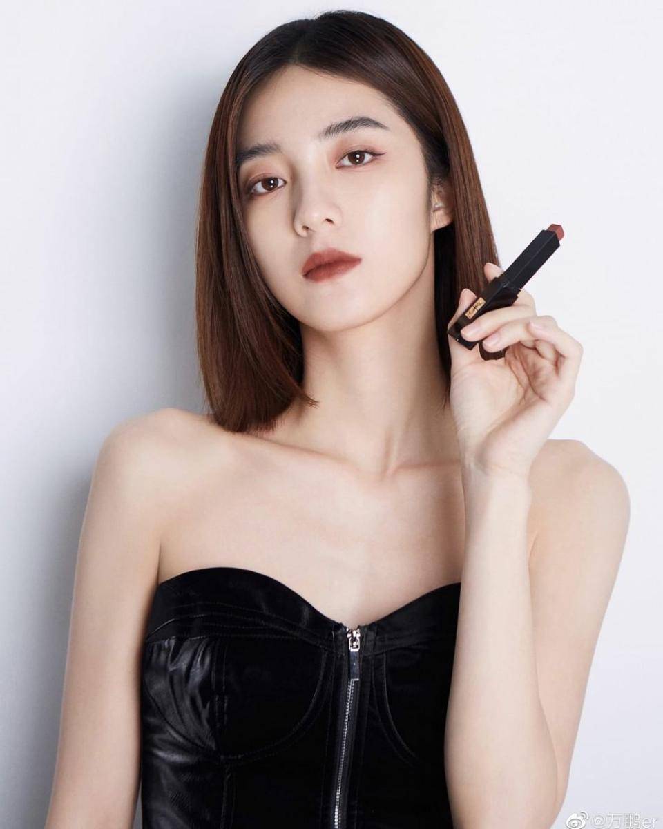 Wan Peng (instagram.com/_wanpeng_)