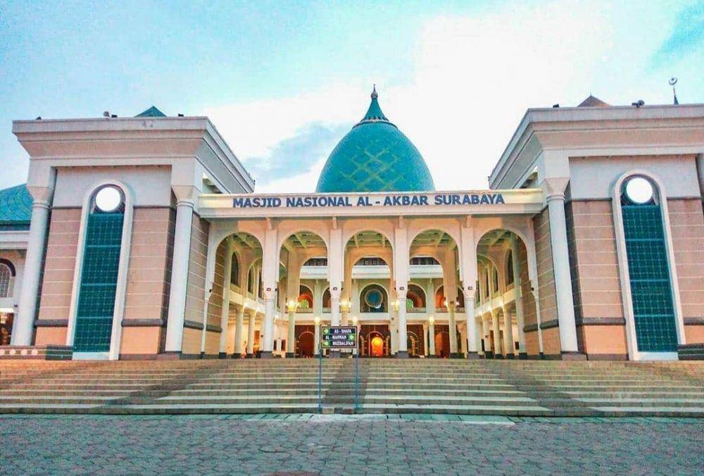 Masjid Nasional Al-Akbar Surabaya (instagram.com/davidkrisdi)