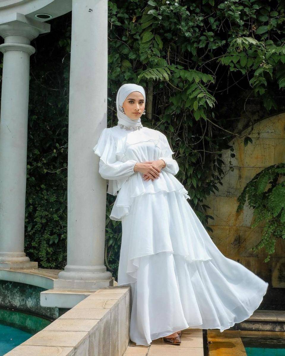 Isabelle Dress dari Zaurach (instagram.com/zaurach.co)