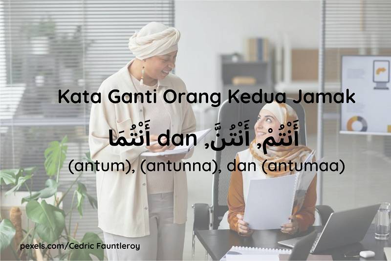 Ilustrasi dua orang wanita sedang berbicara (Dok.pribadi/Maisix Dela Desmita)