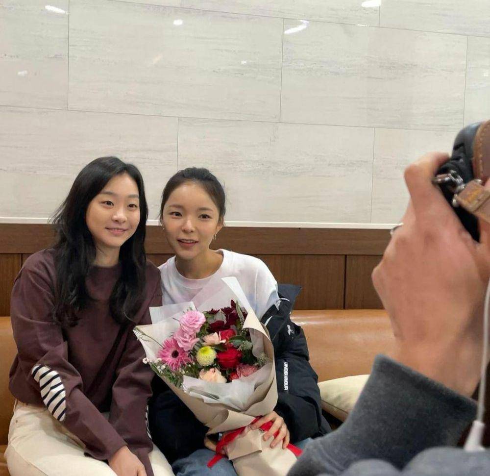 Kim Da Mi dan Park Jin Joo di drama Our Beloved Summer (instagram.com/jinjoo1224)