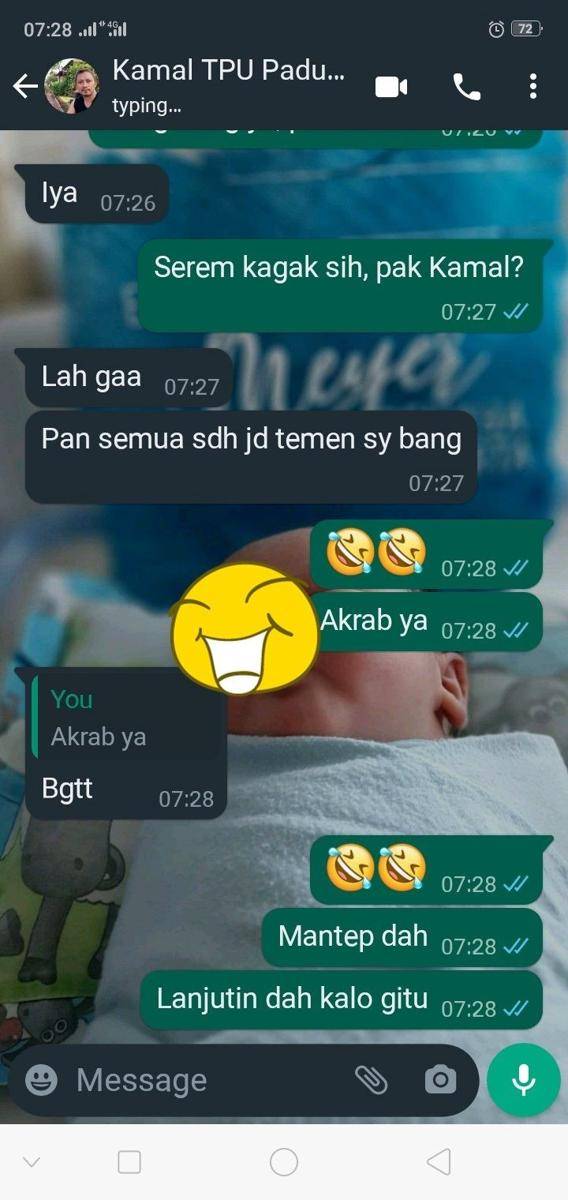 status WhatsApp penjaga makam (twitter.com/dnlwkrt)
