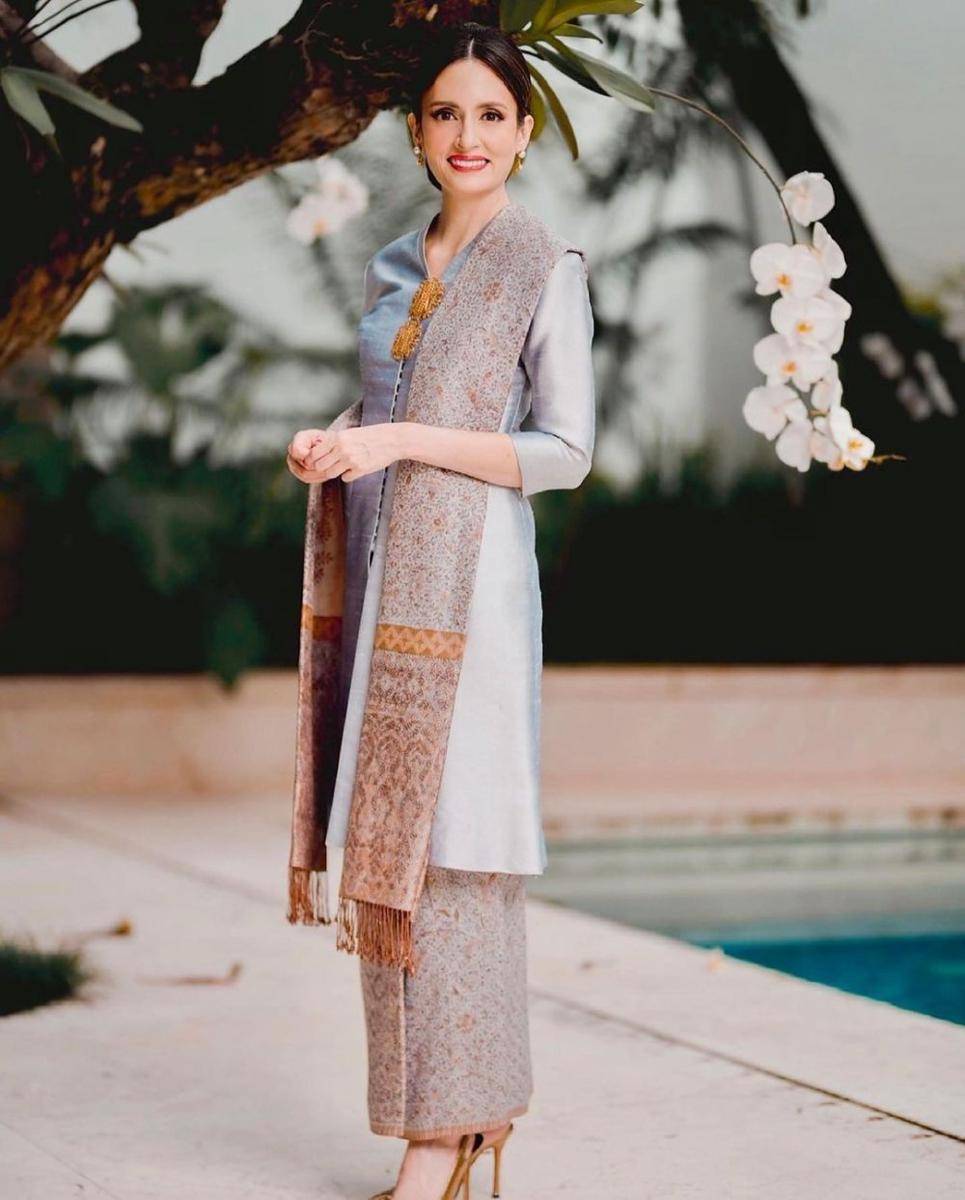 Kebaya silver. (instagram.com/bianca.alinda)