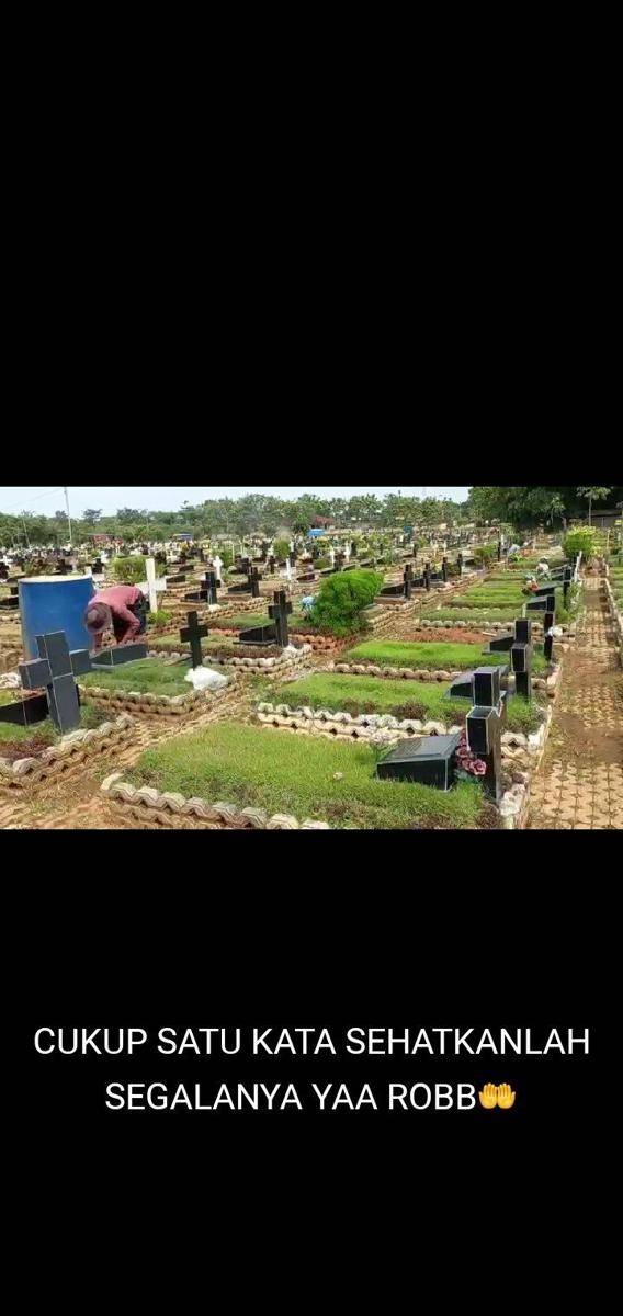 status WhatsApp penjaga makam (twitter.com/dnlwkrt)