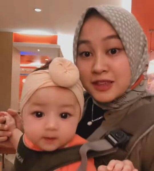 potret manis istri dan anak Aldi Taher (instagram.com/salsabillih06)