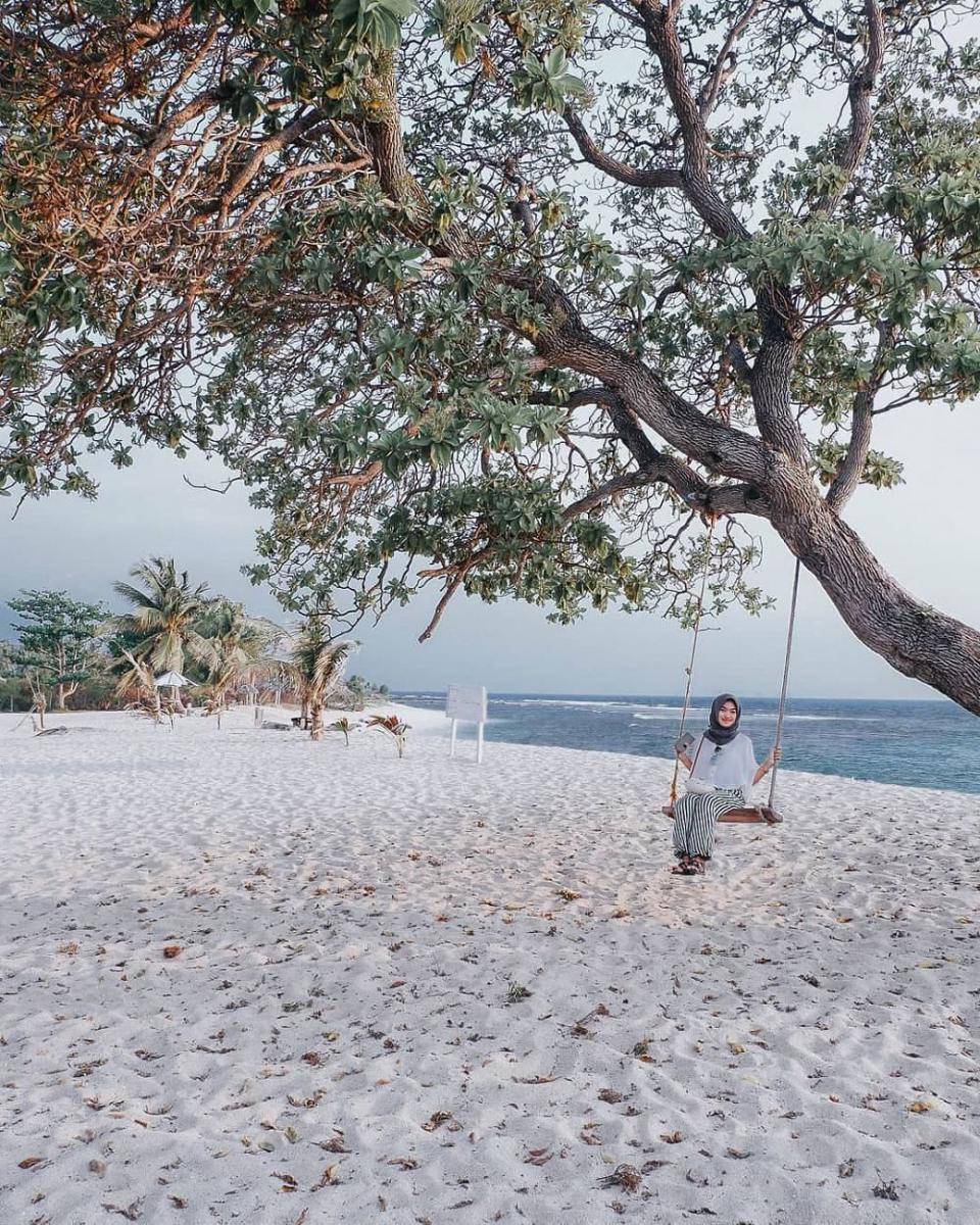Pantai Alau Alau (instagram.com/luckyferdianto_)