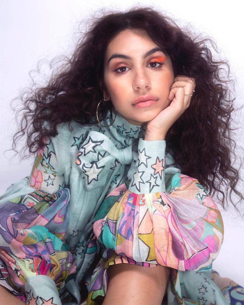 Alessia Cara (instagram.com/alessiasmusic)