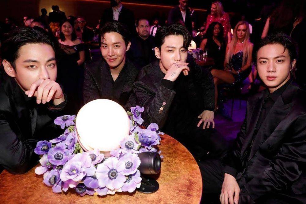 momen BTS di Grammy Awards 2022 (instagram.com/recordingacademy)