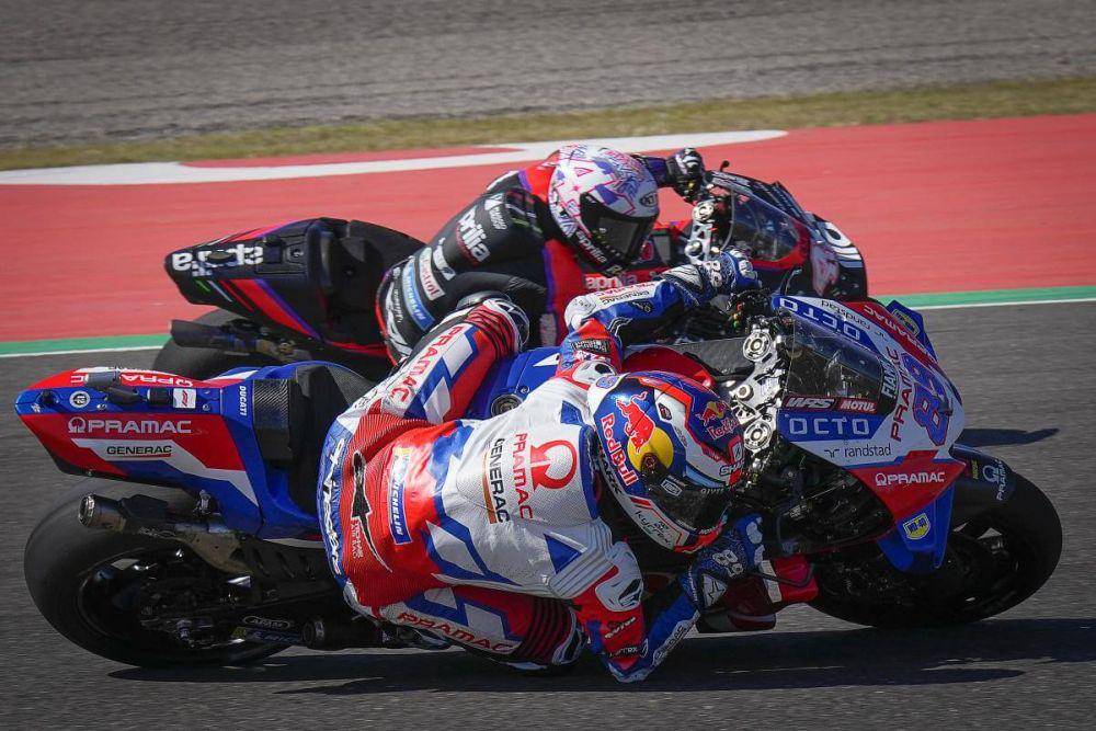 potret Jorge Martin dan Aleix Espargaro (motogp.com)