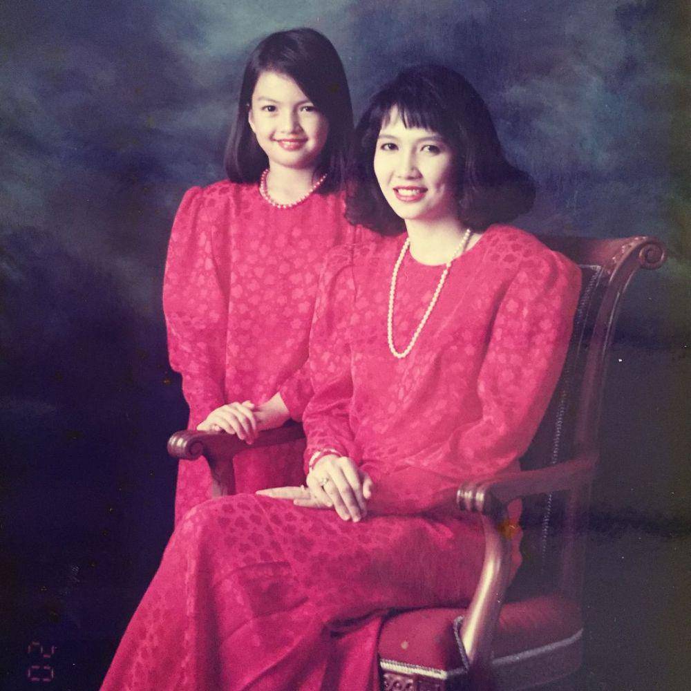 potret lawas Raline Shah dan keluarga (instagram.com/ralineshah)