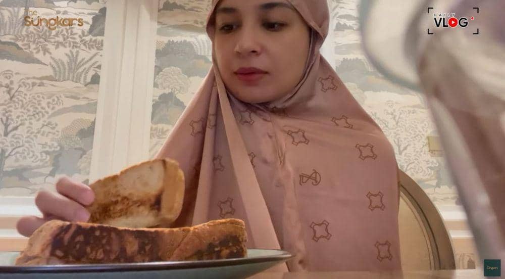 wajah natural artis (YouTube.com/The Sungkars)