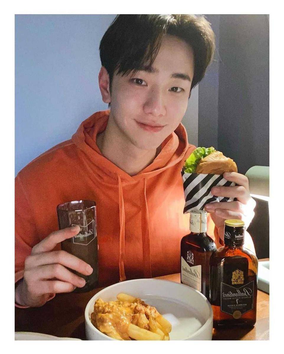 Nam Yoon Soo (instagram.com/nam_yoonsu)