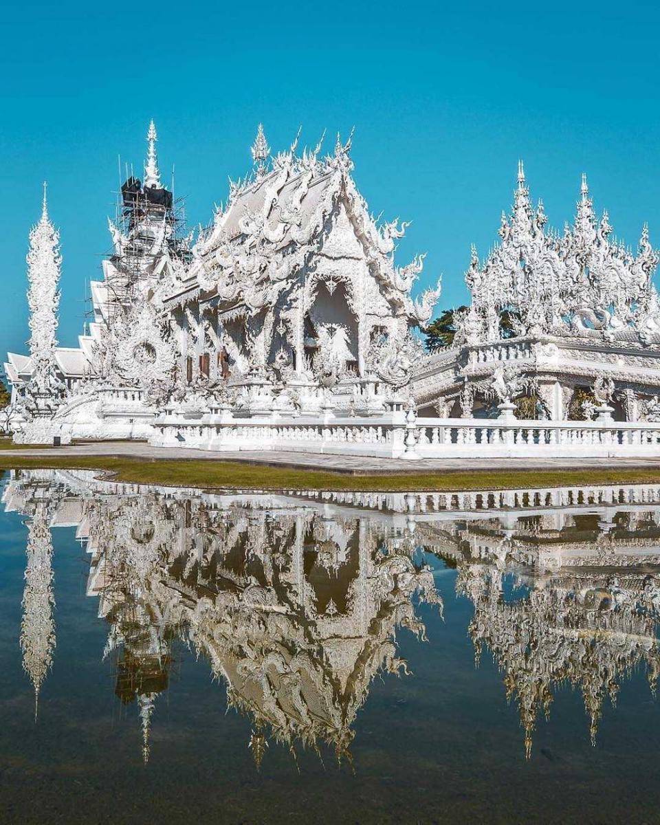 Wat Rong Khun (instagram.com/forbesttravelguide)