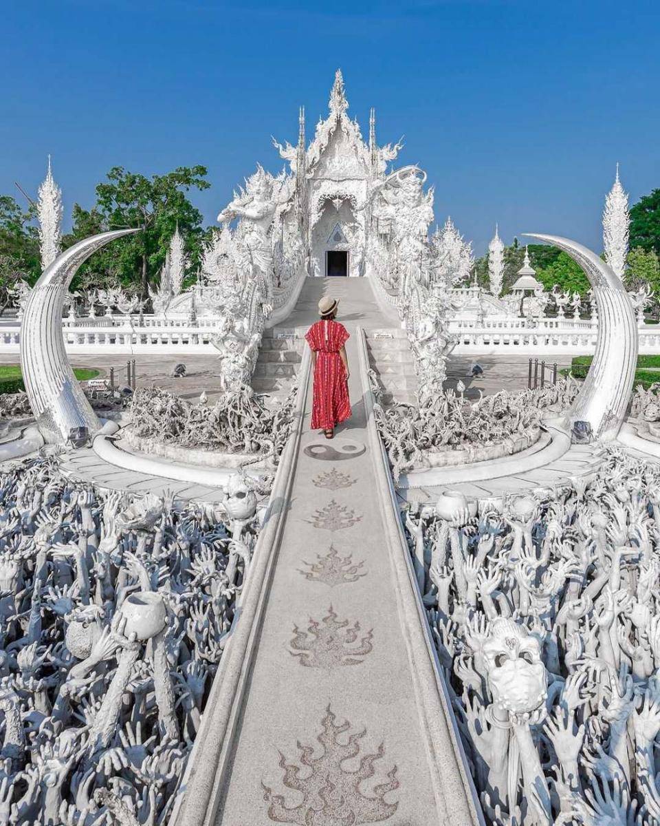 Wat Rong Khun (instagram.com/shiho_zekkei)
