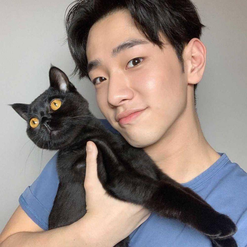 Nam Yoon Soo (instagram.com/nam_yoonsu)
