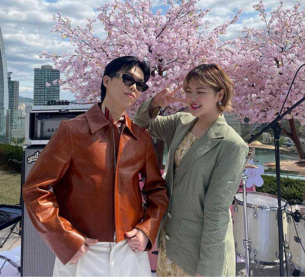 AKMU (instagram.com/akmuchanhk)